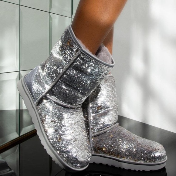 UGG Classic Short Sequin Boot - Picture 7 of 16